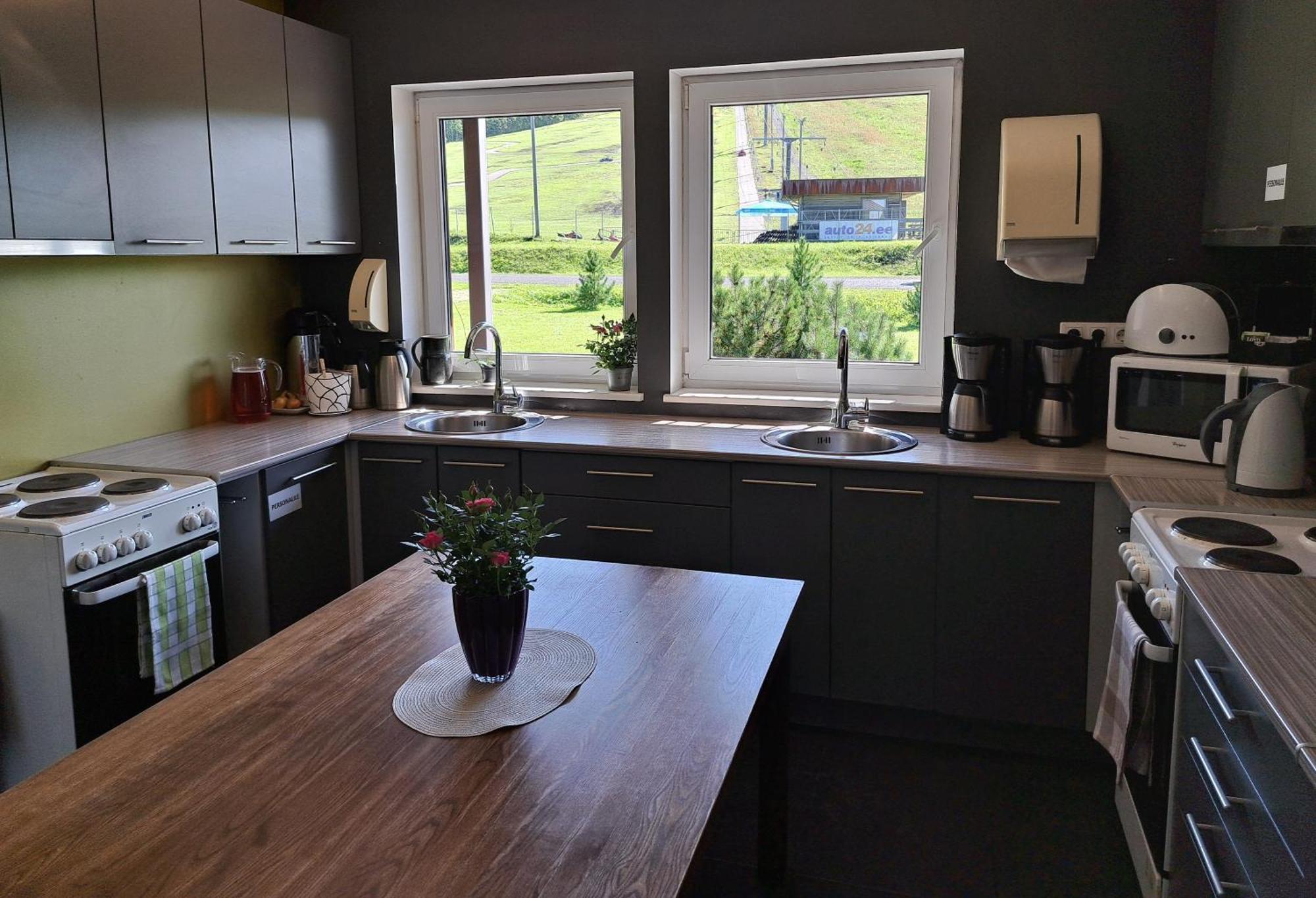 Tuhamaee Hostel Kiviõli Exteriör bild